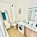 Bright, Central, Close To The Sea, Parking And Wifi *