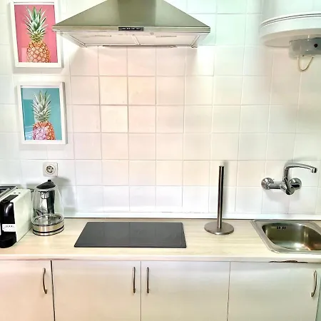 Bright, Central, Close To The Sea, Parking And Wifi * Marbella
