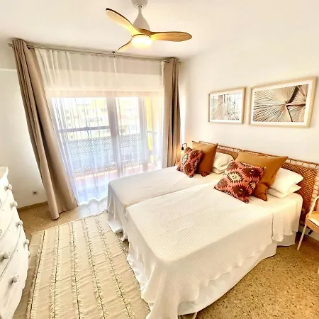 Apartment Bright, Central, Close To The Sea, Parking And Wifi Marbella