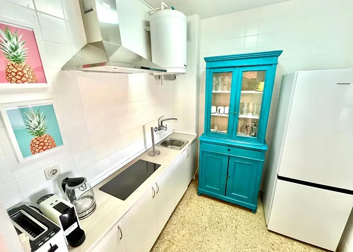 Bright, Central, Close To The Sea, Parking And Wifi *