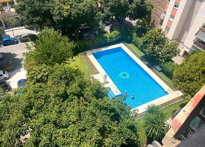 Daire Bright, Central, Close To The Sea, Parking And Wifi