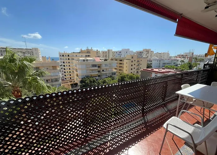 Bright, Central, Close To The Sea, Parking And Wifi *